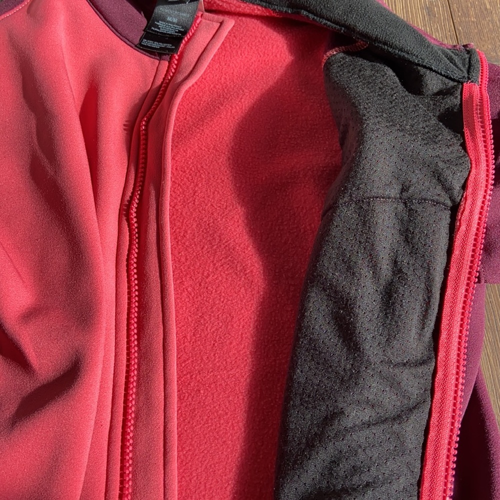 North Face Jacket Perfect For Spring! - image 4